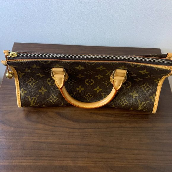 Louis Vuitton Vintage Triangle Handel Bag - Picture 4 of 4